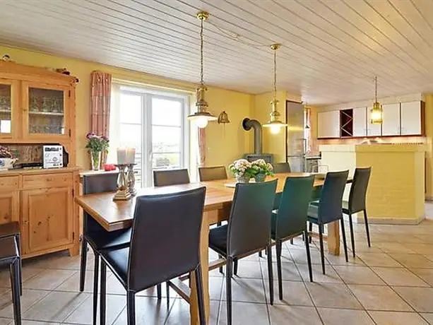 Six-Bedroom Holiday home in Blavand 1 