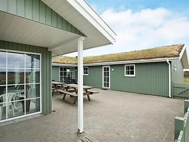 Six-Bedroom Holiday home in Blavand 4 