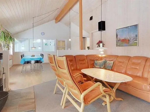 Five-Bedroom Holiday home in Blavand 2 