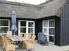 Five-Bedroom Holiday home in Blavand 24 