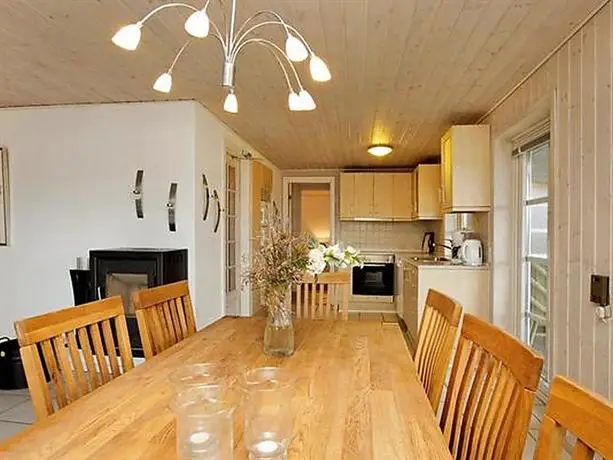 Four-Bedroom Holiday home in Blavand 18 