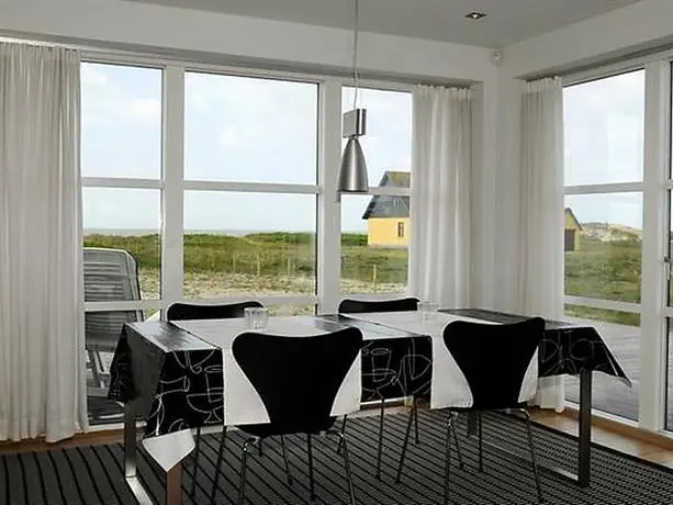 Three-Bedroom Holiday home in Blavand 40 