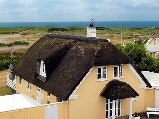 Four-Bedroom Holiday home in Blavand 6 