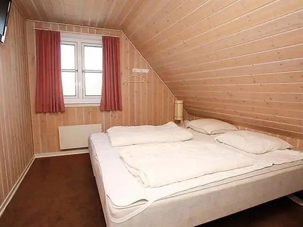 Four-Bedroom Holiday home in Blavand 6 