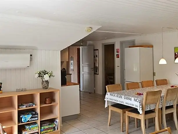 Four-Bedroom Holiday home in Blavand 7 