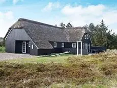 Six-Bedroom Holiday home in Blavand 7 