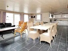 Six-Bedroom Holiday home in Blavand 7 