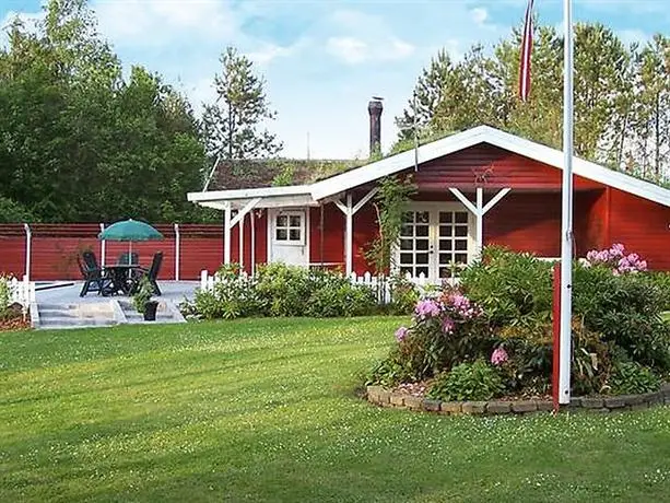 Three-Bedroom Holiday home in Hojslev 6