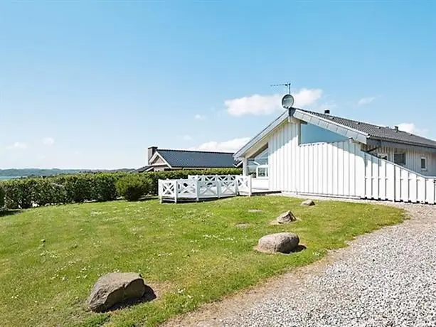 Three-Bedroom Holiday home in Ebeltoft 2