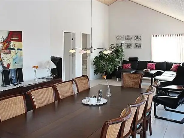 Four-Bedroom Holiday home in Farevejle