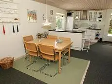 Four-Bedroom Holiday home in Hadsund 16 