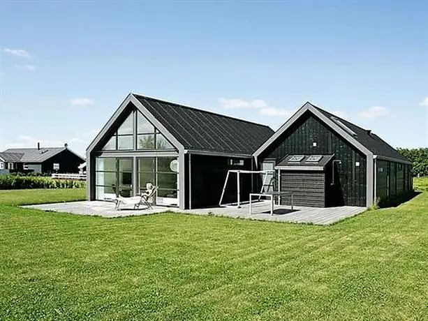 Four-Bedroom Holiday home in Hadsund 17