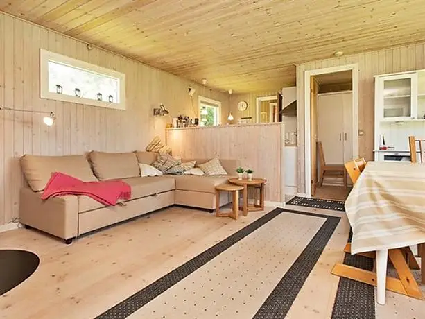 Three-Bedroom Holiday home in Farevejle 2 