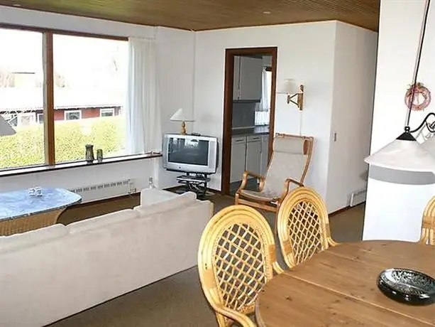 Two-Bedroom Holiday home in Allinge 2 