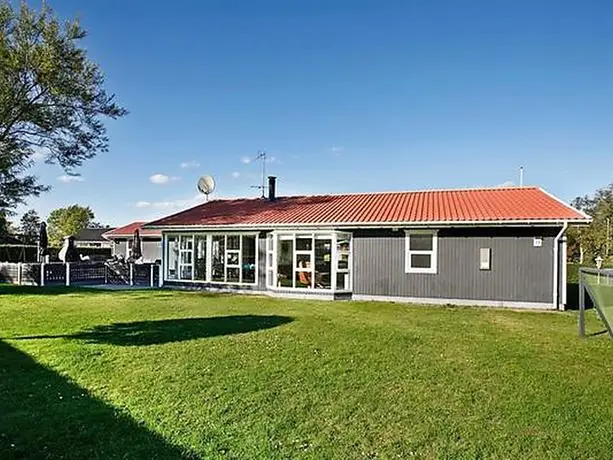 Five-Bedroom Holiday home in Hadsund 1 