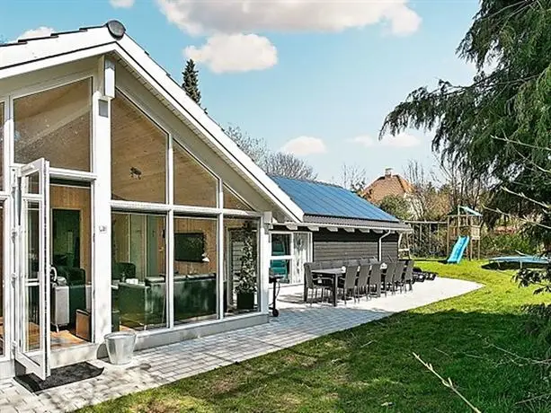 Five-Bedroom Holiday home in Hornbaek