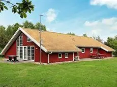 Four-Bedroom Holiday home in Blavand 51 