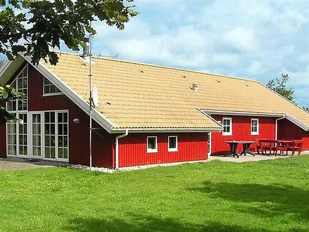 Four-Bedroom Holiday home in Blavand 51 