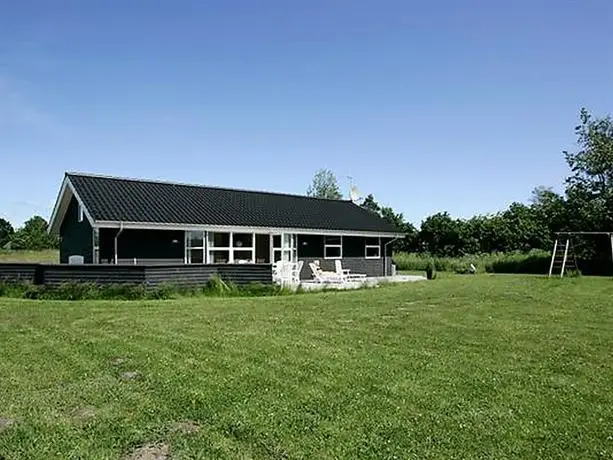 Four-Bedroom Holiday home in Hadsund 18 