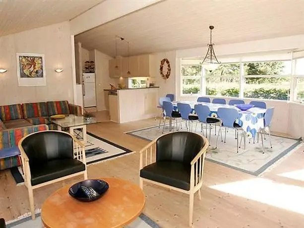 Four-Bedroom Holiday home in Hadsund 19 