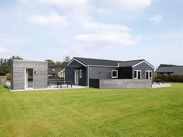 Four-Bedroom Holiday home in Hadsund 20 