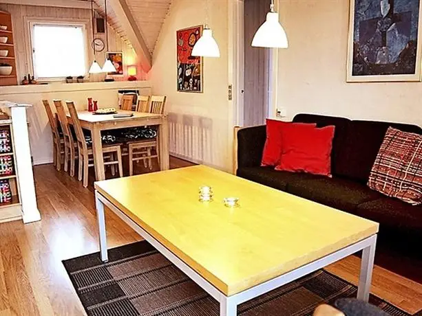 Two-Bedroom Holiday home in Ringkobing 6