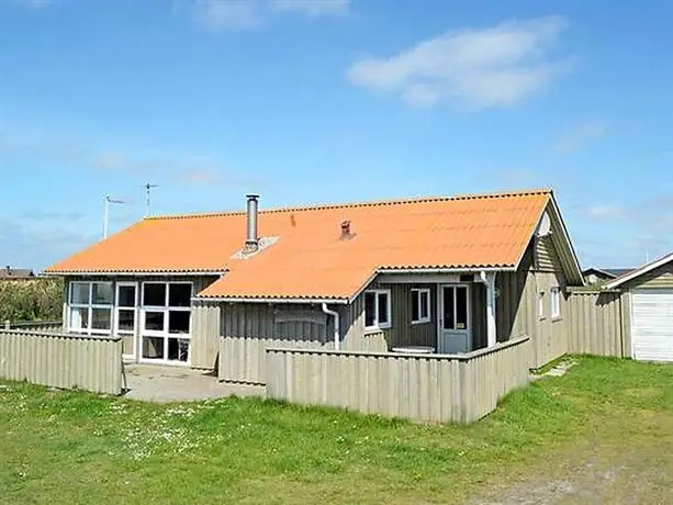 Four-Bedroom Holiday home in Ringkobing 4