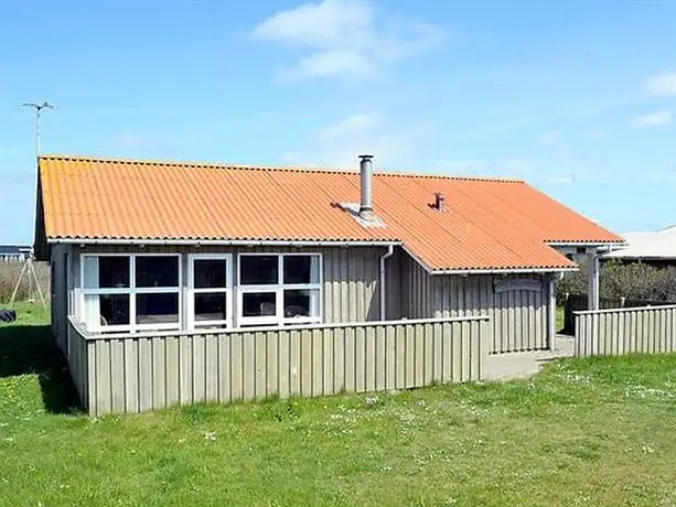 Four-Bedroom Holiday home in Ringkobing 4