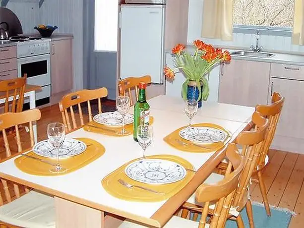 Three-Bedroom Holiday home in Allinge 4