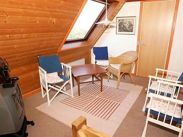 Four-Bedroom Holiday home in Allinge 2 