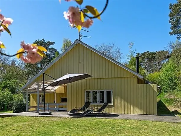 Three-Bedroom Holiday home in Nexo 3 