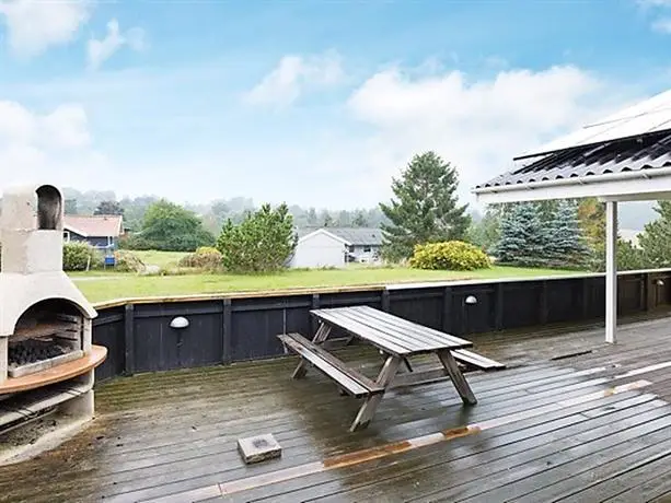 Four-Bedroom Holiday home in Ebeltoft 4 