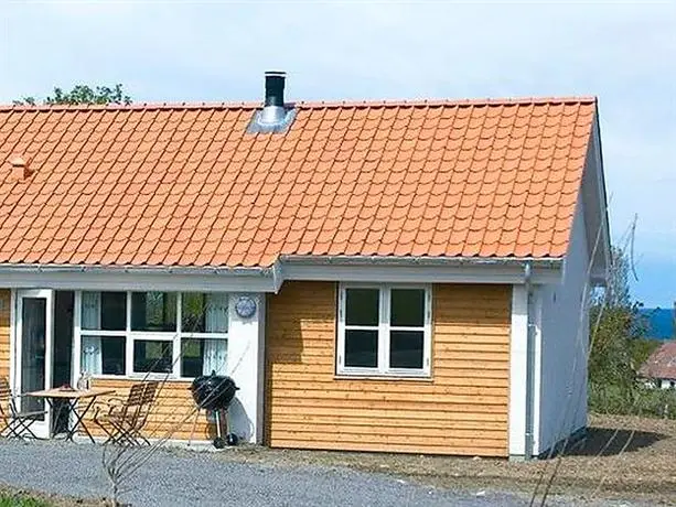 Three-Bedroom Holiday home in Allinge 11