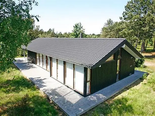 Three-Bedroom Holiday home in Rorvig 1