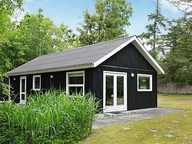 Two-Bedroom Holiday home in Rorvig