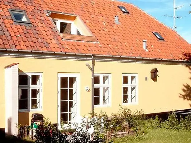 Two-Bedroom Holiday home in Svaneke 3