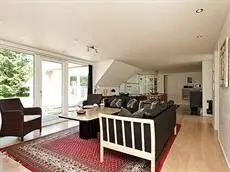 Four-Bedroom Holiday home in Blavand 49 