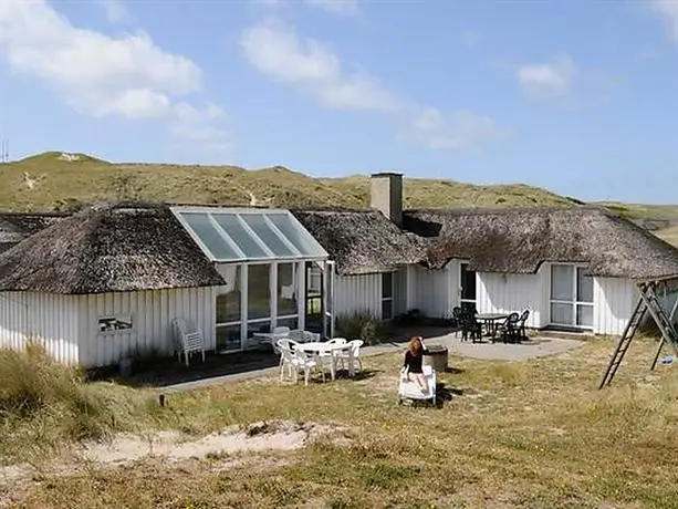 Four-Bedroom Holiday home in Hvide Sande 1 