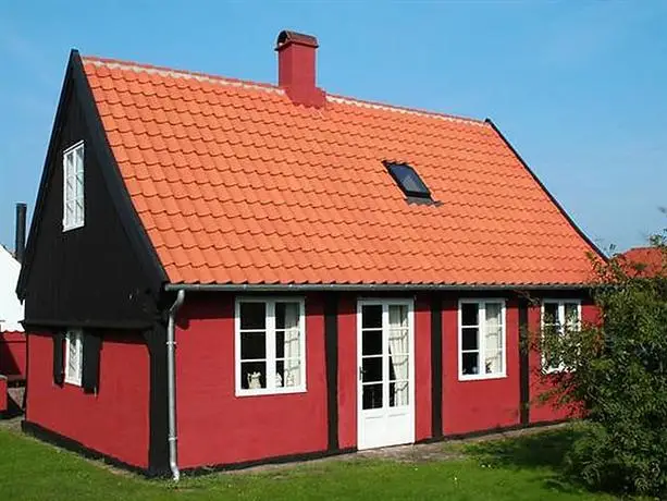 Three-Bedroom Holiday home in Svaneke 2