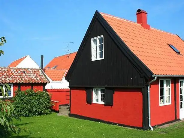 Three-Bedroom Holiday home in Svaneke 2