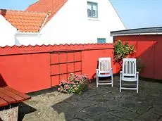 Three-Bedroom Holiday home in Svaneke 2 