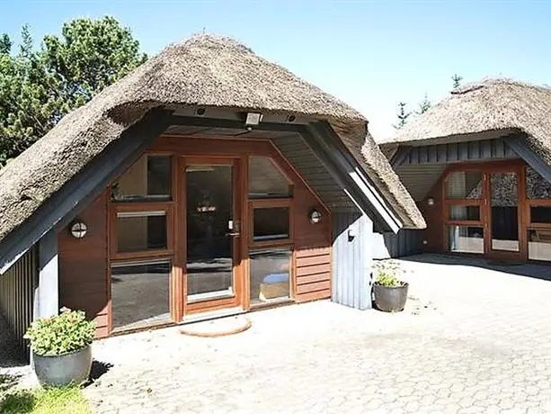 Two-Bedroom Holiday home in Ringkobing 10