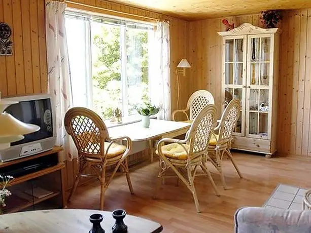 Two-Bedroom Holiday home in Ronne 1