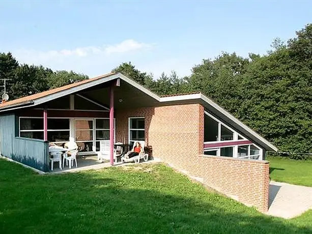 Four-Bedroom Holiday home in Hadsund 25 