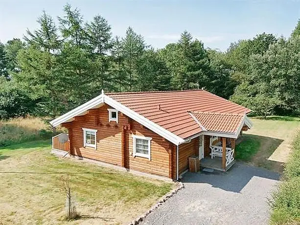 Three-Bedroom Holiday home in Hasle 4