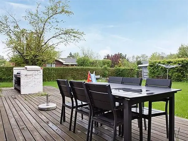 Three-Bedroom Holiday home in Karrebaeksminde 2 