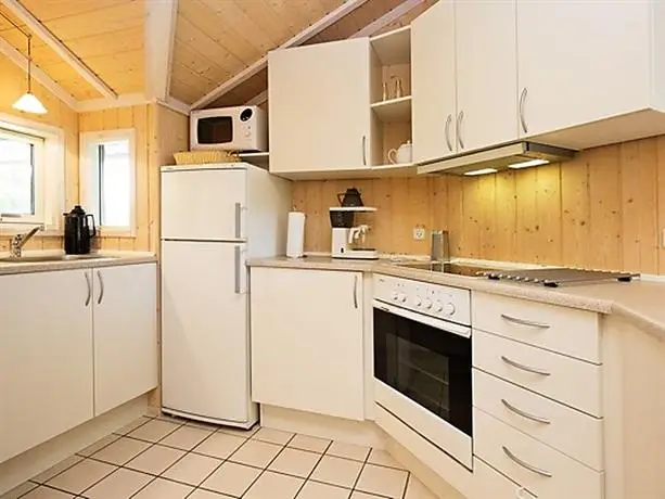 Three-Bedroom Holiday home in Asnaes 1 