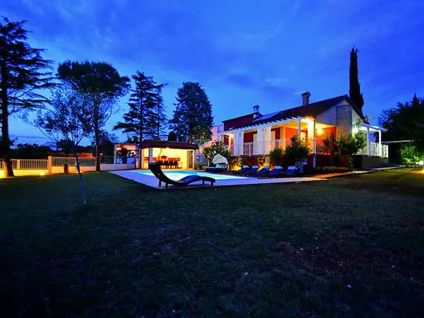 Interhome - Villa Puntizela