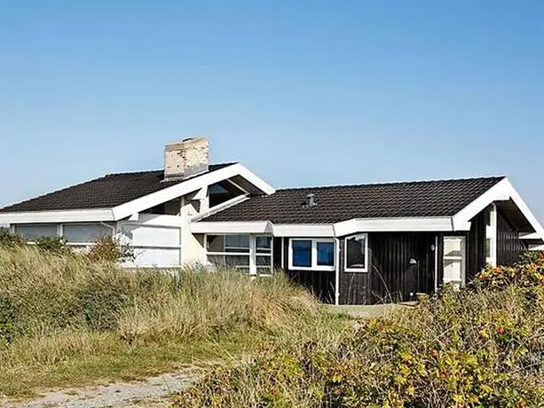 Three-Bedroom Holiday home in Hjorring 1 Hjorring