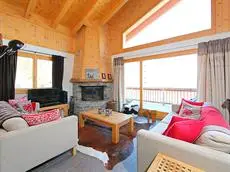 Interhome - Chalet Lawrence 